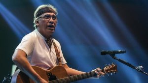 Biografi Iwan Fals